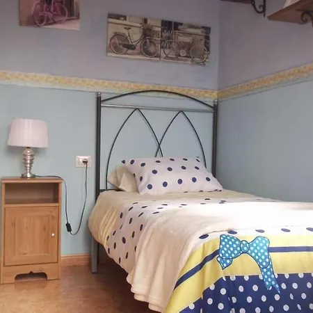 Апартаменты Puerto Del Carmen Sleeps 4 Pool Wifi Пуэрто дель Кармен