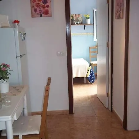 Апартаменты Puerto Del Carmen Sleeps 4 Pool Wifi Пуэрто дель Кармен